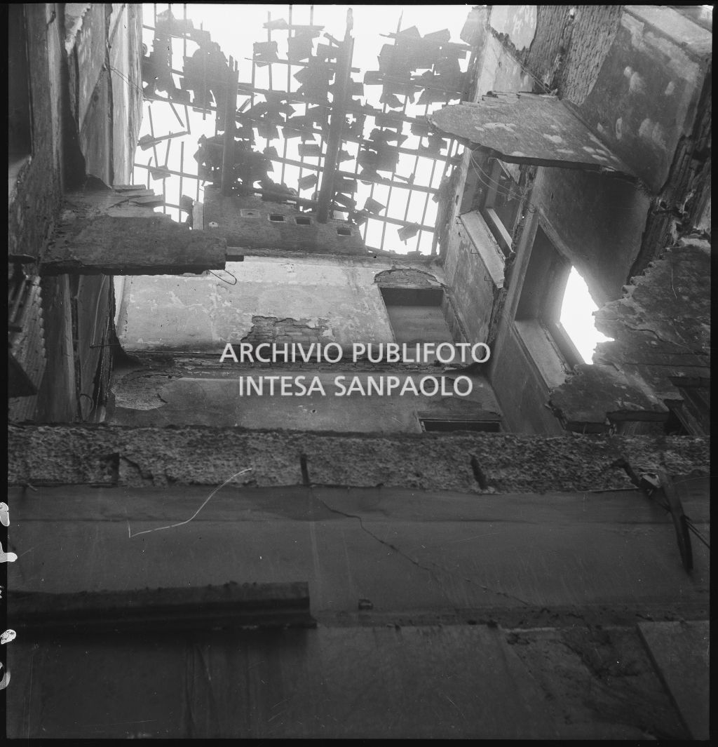 Bombardamenti. Monza. Via Manin 21