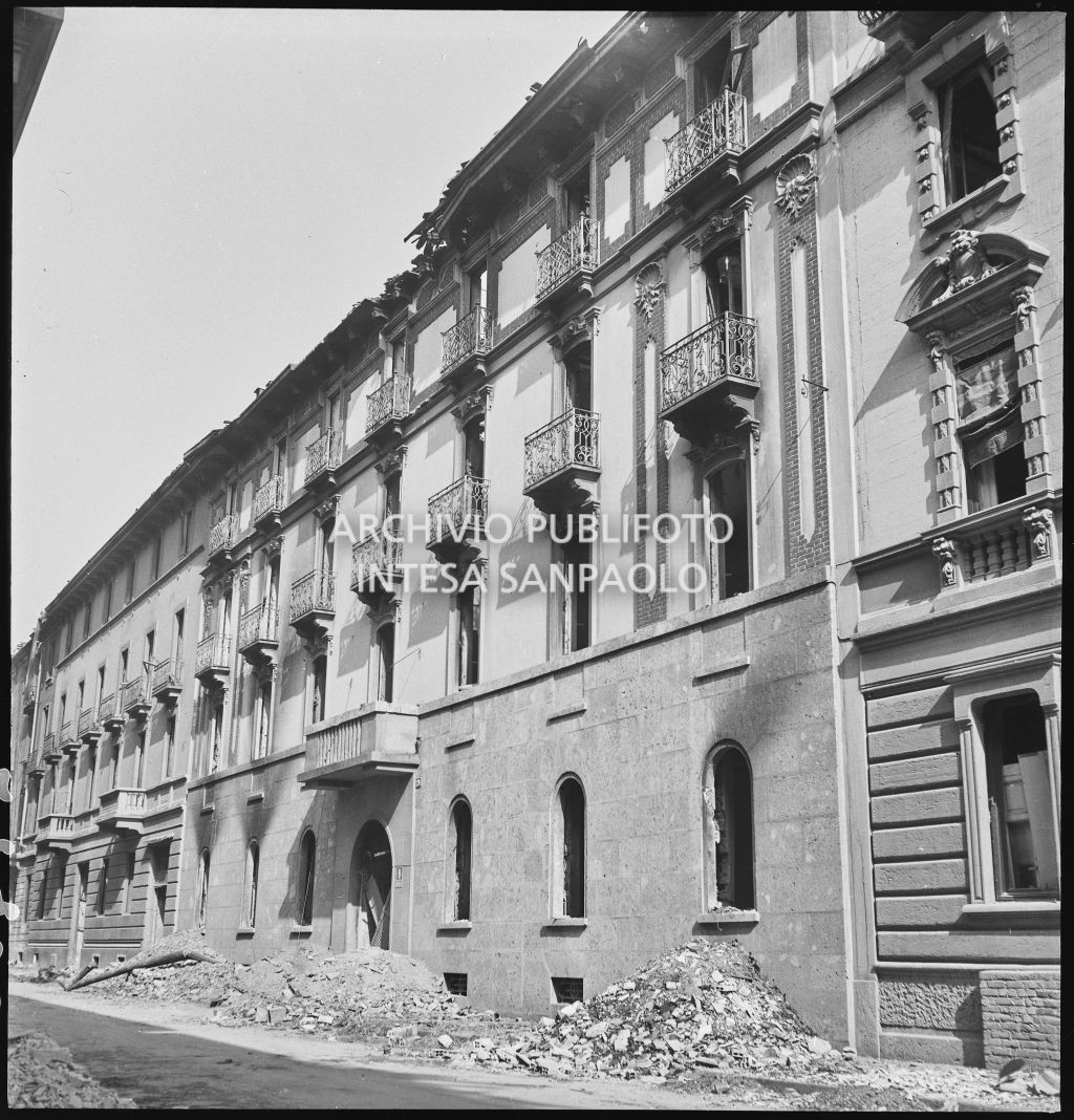Bombardamenti. Monza. Via Manin 21