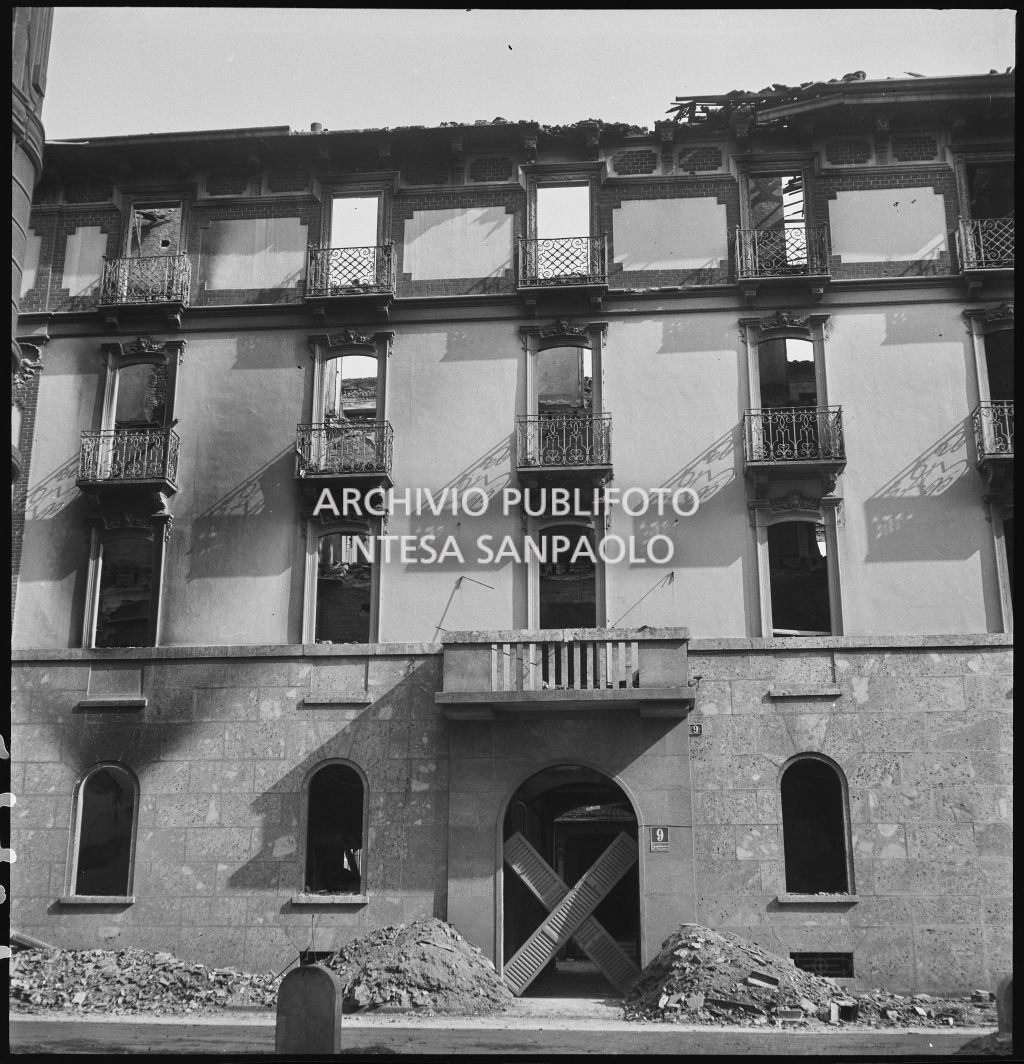 Bombardamenti. Monza. Via Manin 21