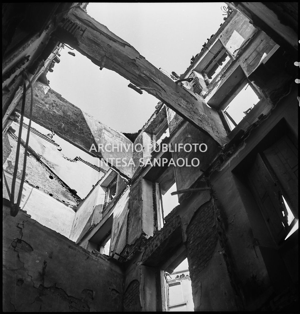 Bombardamenti. Monza. Via Manin 21