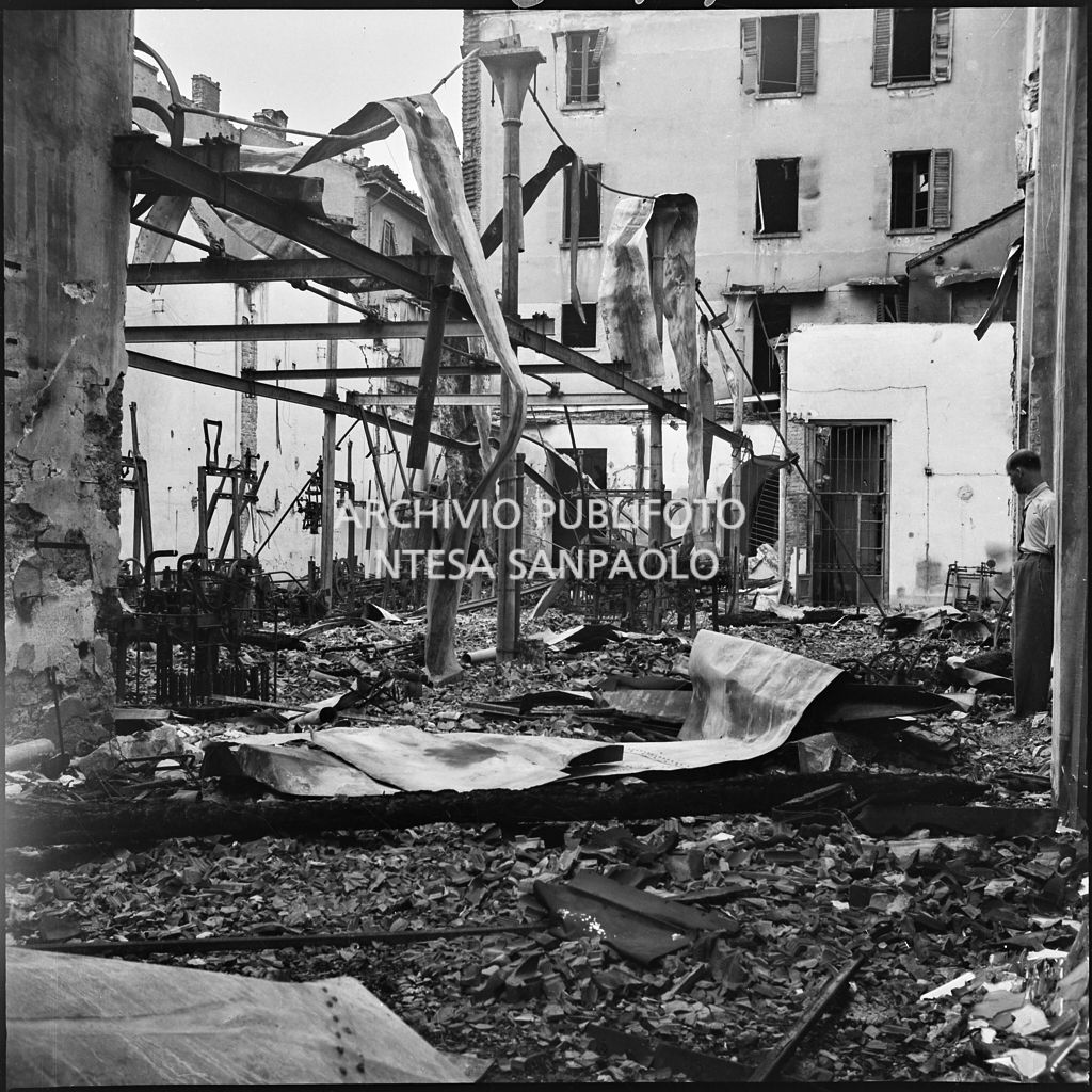 Bombardamenti. Morandi. Saronno