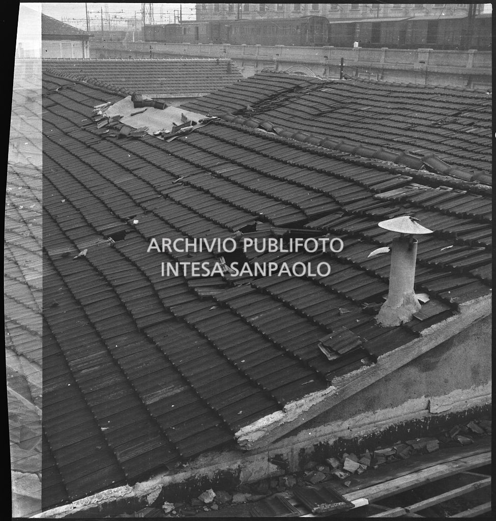 Bombardamenti. Montecatini. Tetti