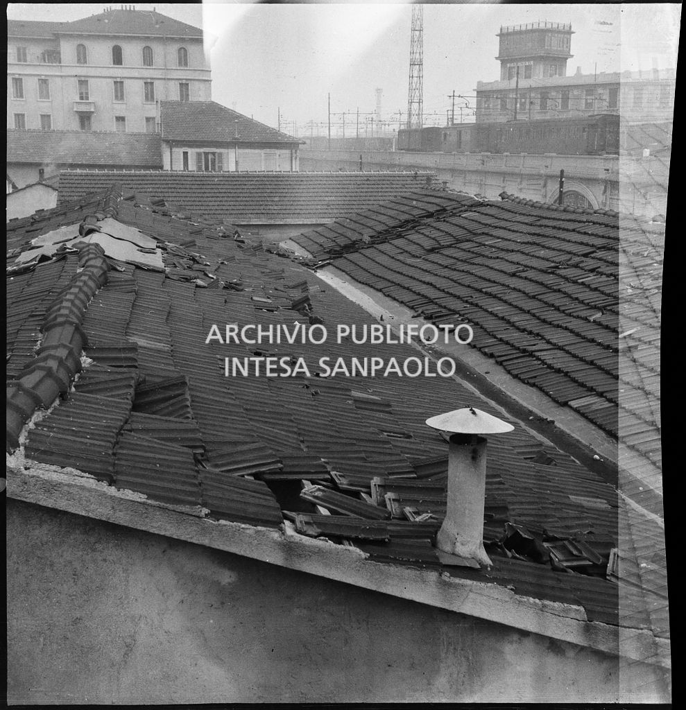 Bombardamenti. Montecatini. Tetti