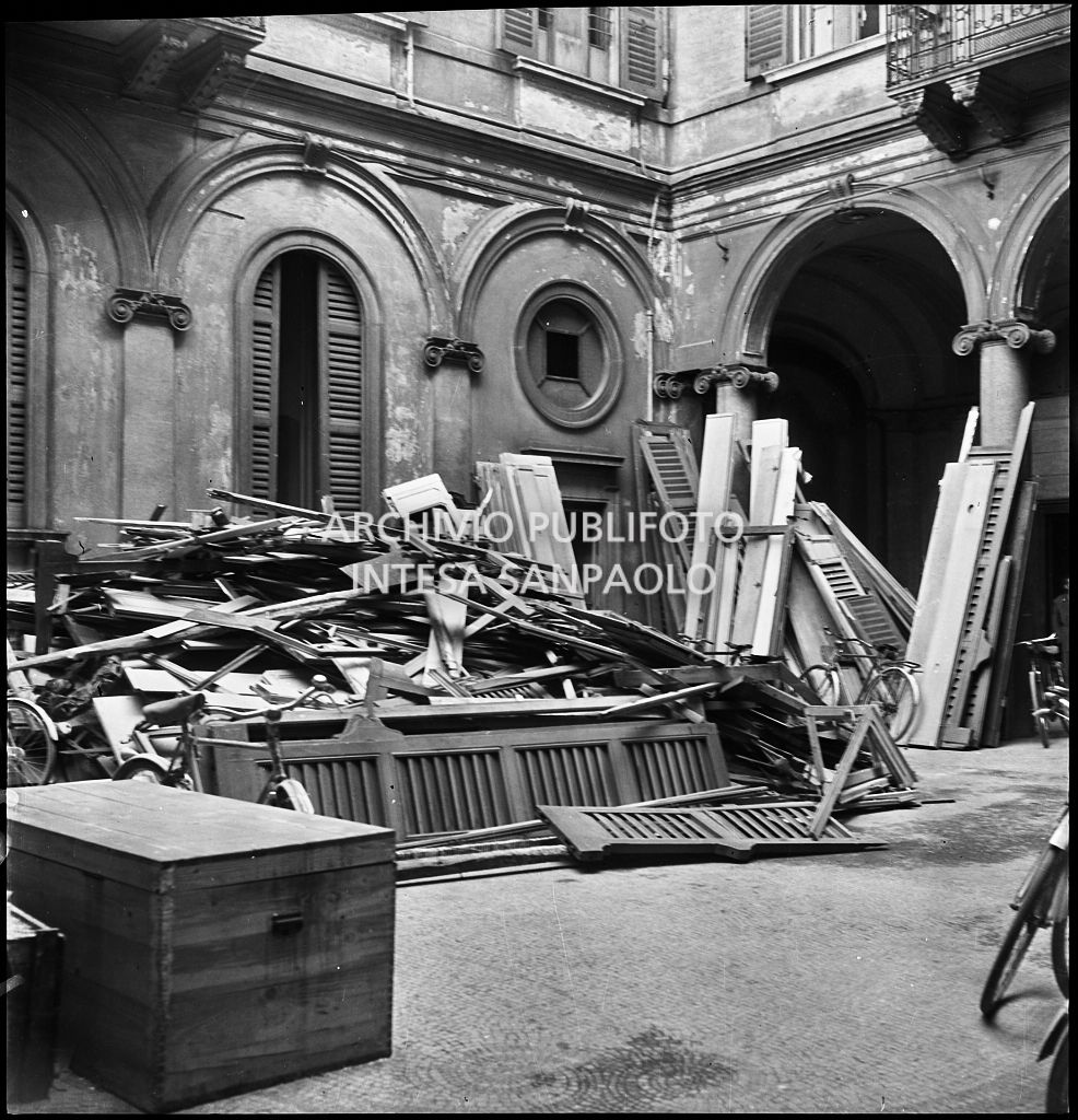 Bombardamenti. Montecatini. Principe Umberto 9 [oggi via Filippo Turati 9]