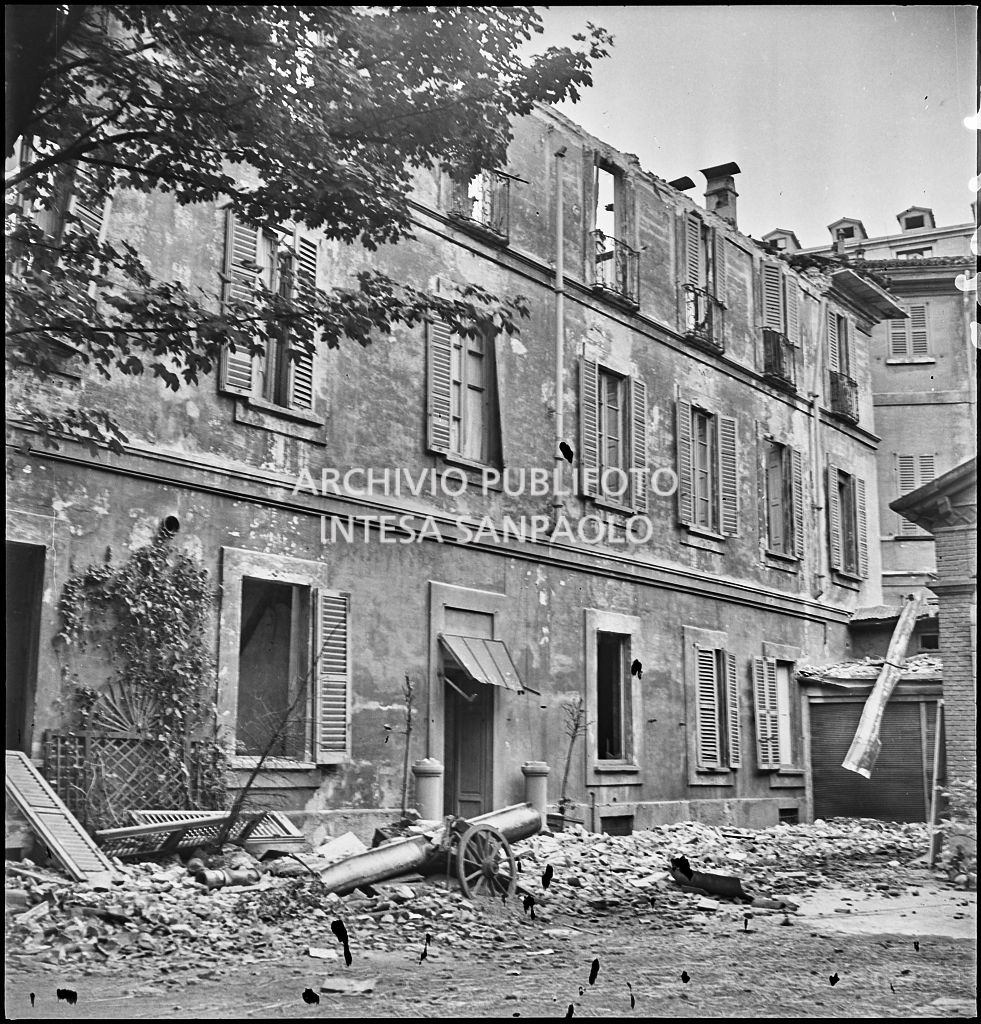 Bombardamenti. Montecatini. Palazzo Melzi d'Eril