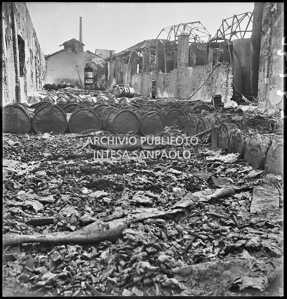 Bombardamenti. Montecatini. Via Tortona