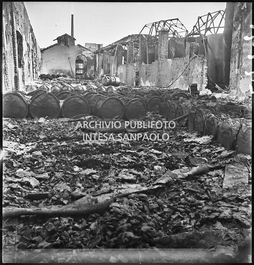 Bombardamenti. Montecatini. Via Tortona