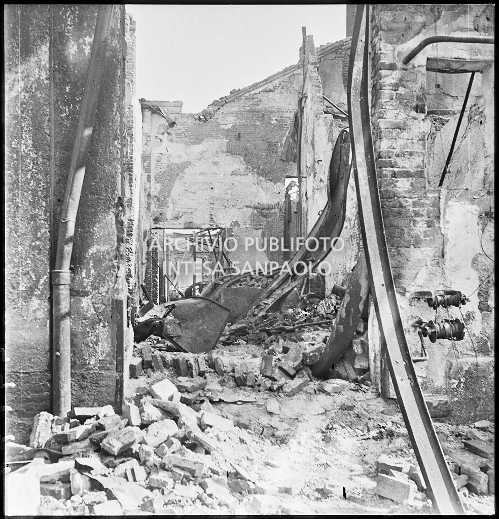 Bombardamenti. Montecatini. Via Tortona