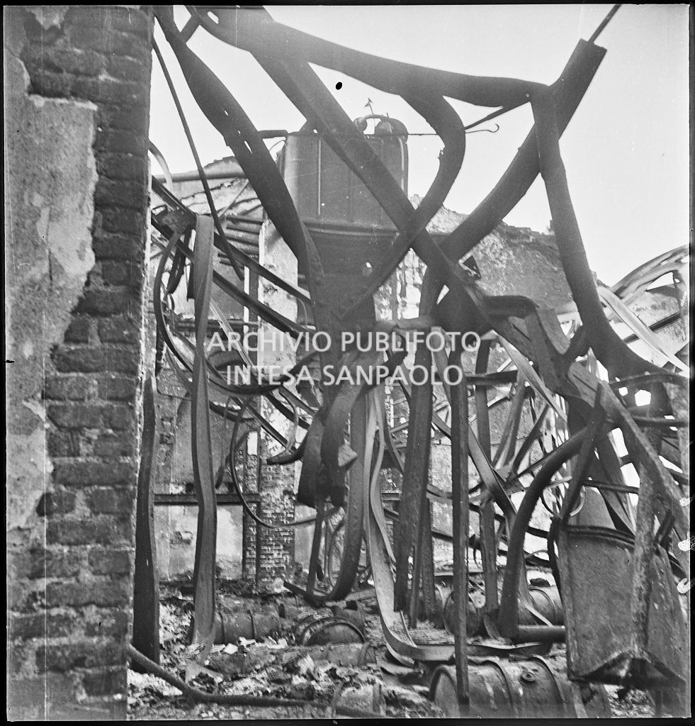 Bombardamenti. Montecatini. Via Tortona