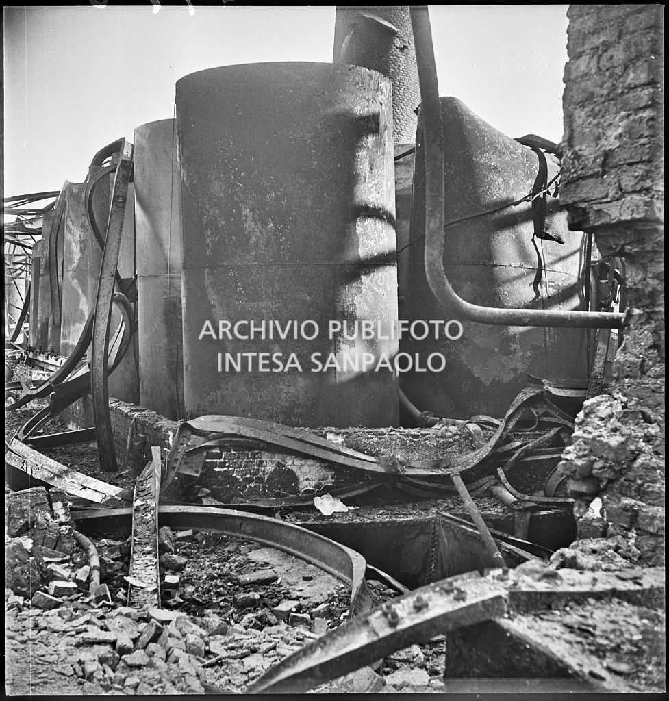 Bombardamenti. Montecatini. Via Tortona