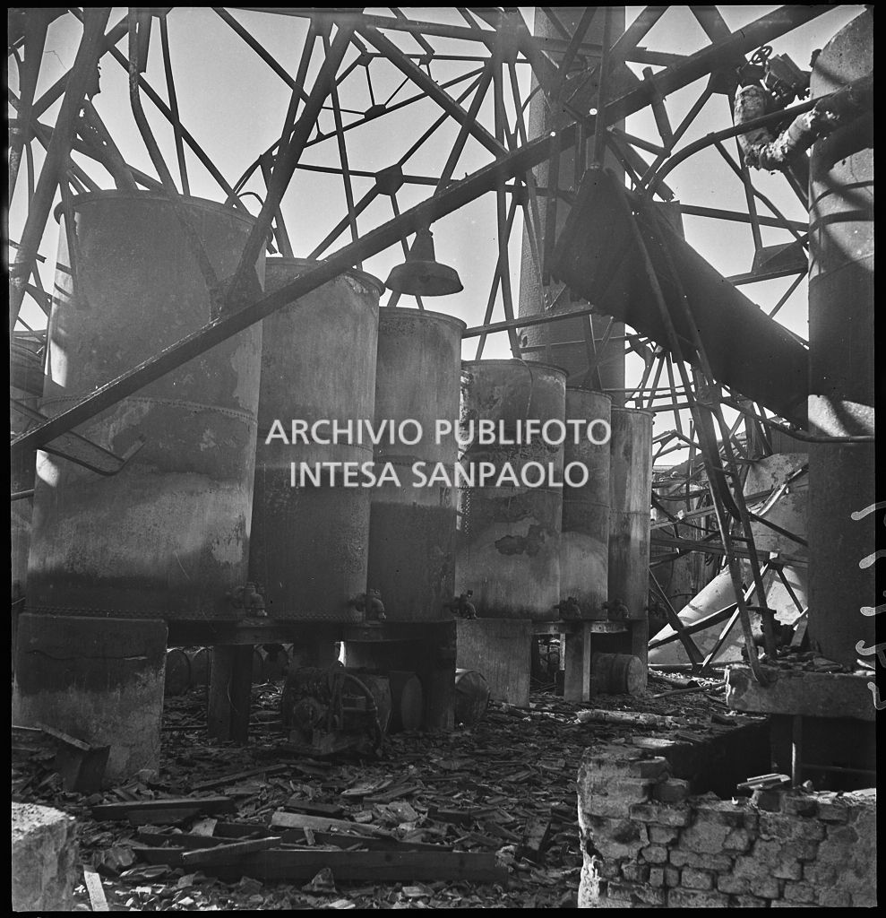 Bombardamenti. Montecatini. Via Tortona