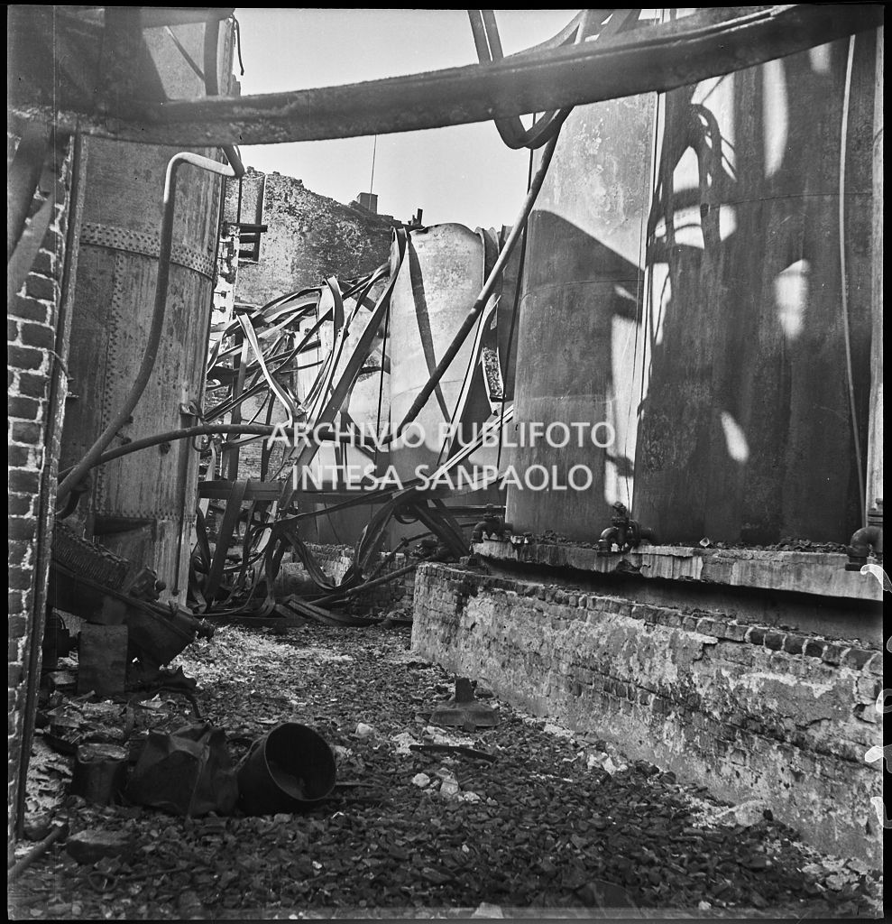 Bombardamenti. Montecatini. Via Tortona