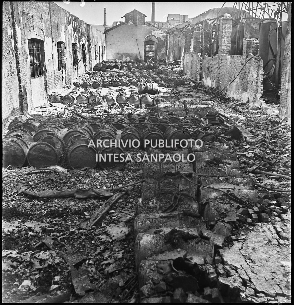 Bombardamenti. Montecatini. Via Tortona