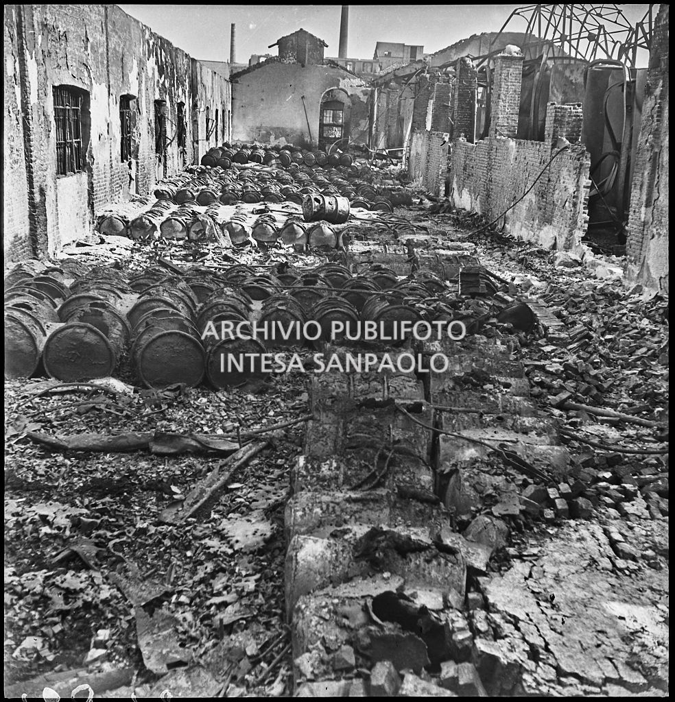 Bombardamenti. Montecatini. Via Tortona