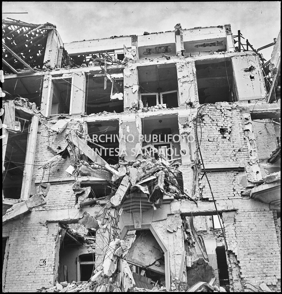 Bombardamenti. Kresling