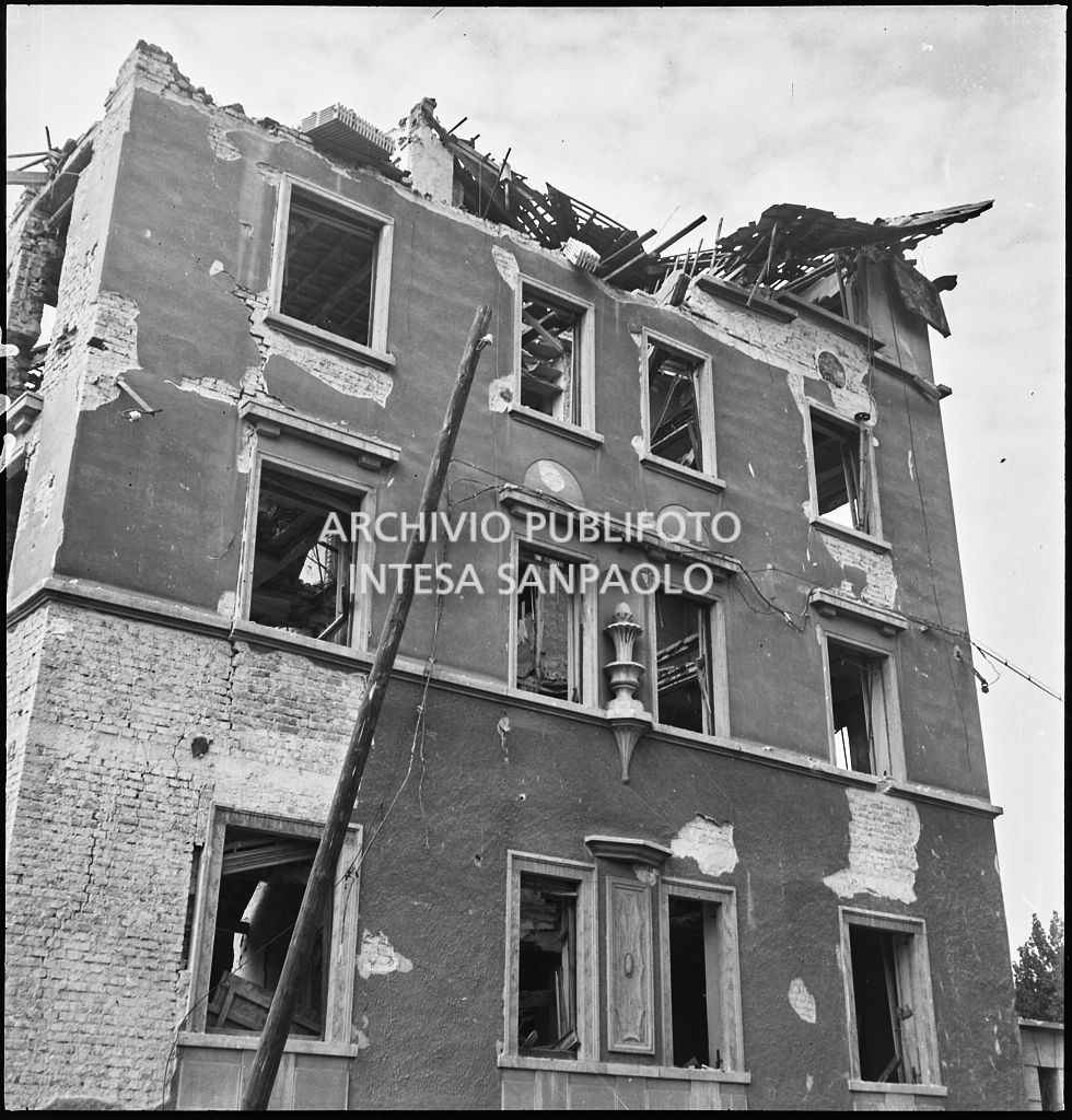 Bombardamenti. Kresling