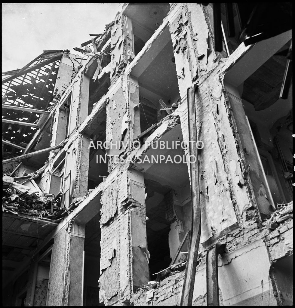 Bombardamenti. Kresling