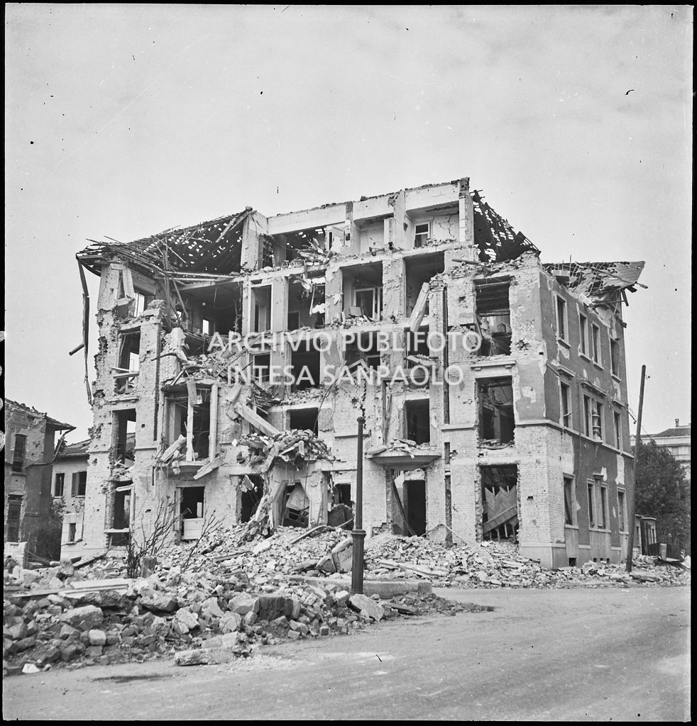 Bombardamenti. Kresling