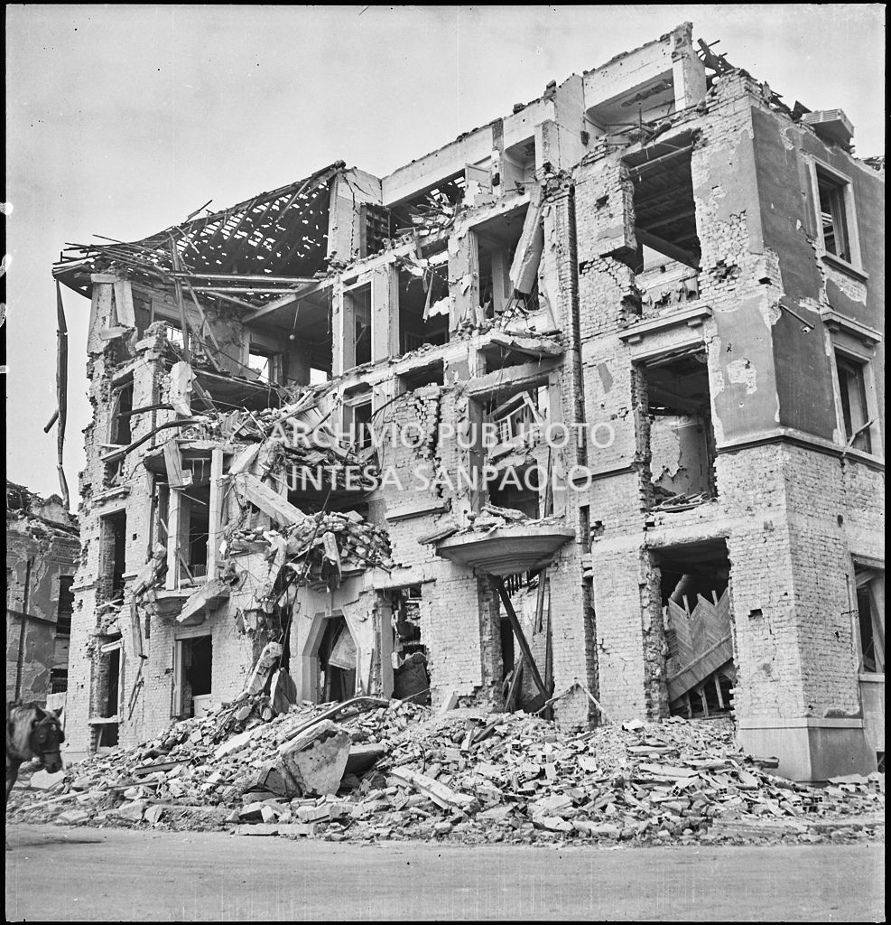 Bombardamenti. Kresling