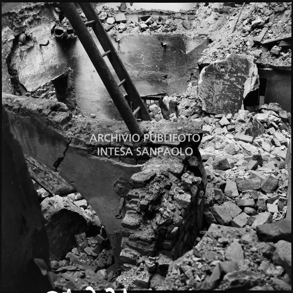 Bombardamenti. Perego