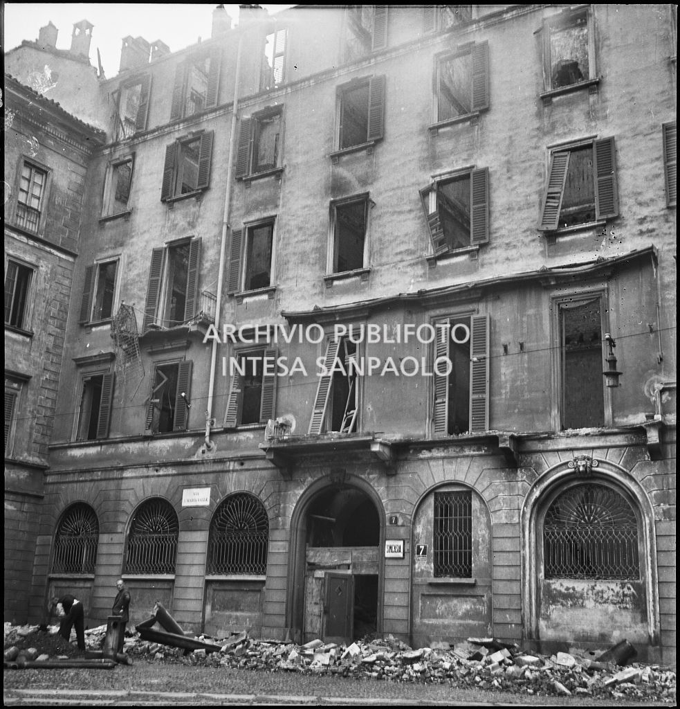 Bombardamenti. Perego