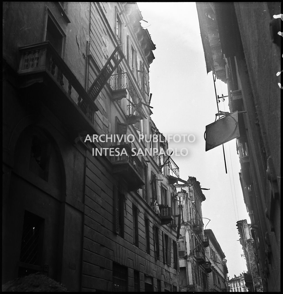 Palazzo Piantanida, in via Olmetto a Milano, distrutto dai bombardamenti