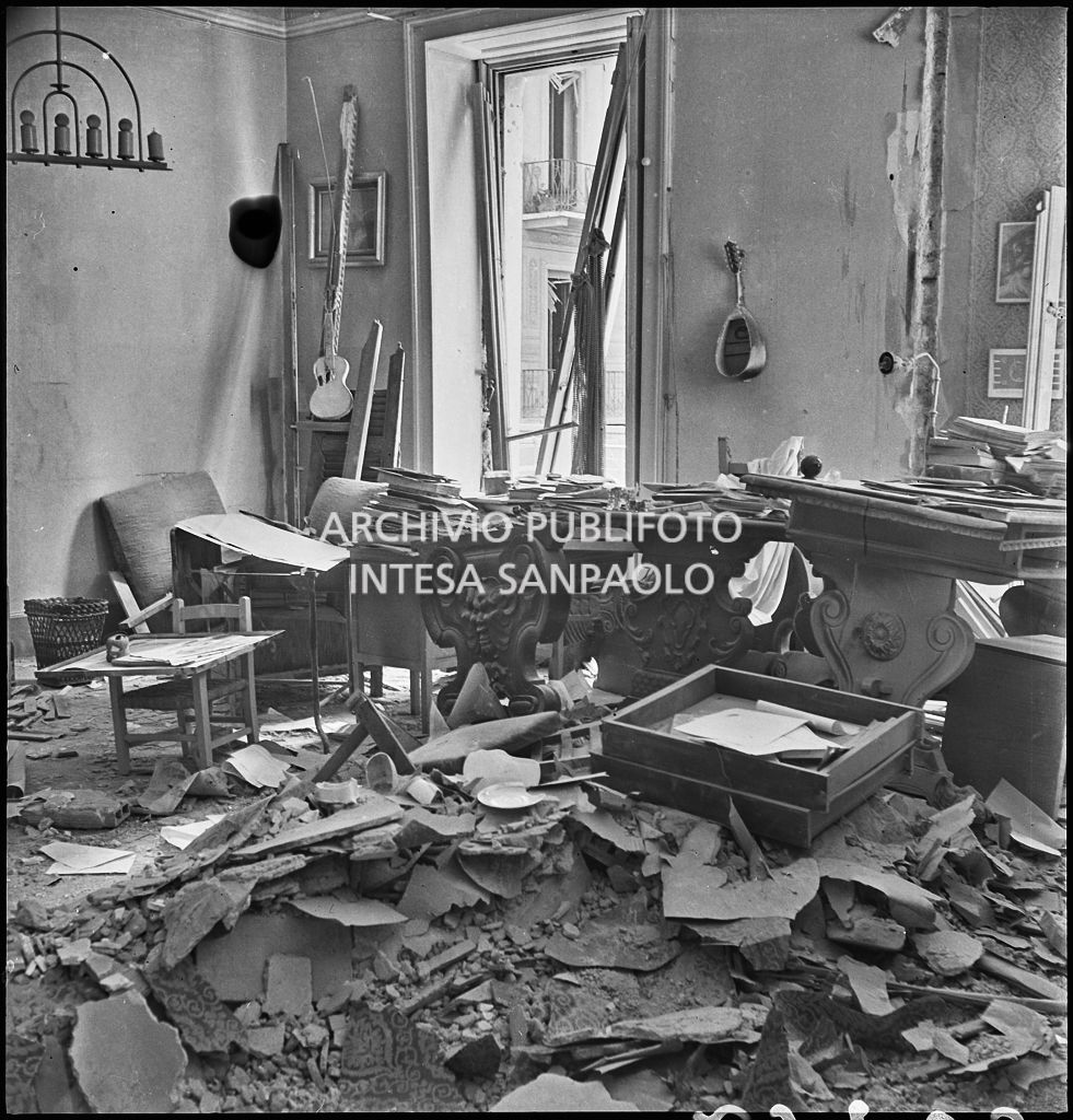 Bombardamenti. Postiglione