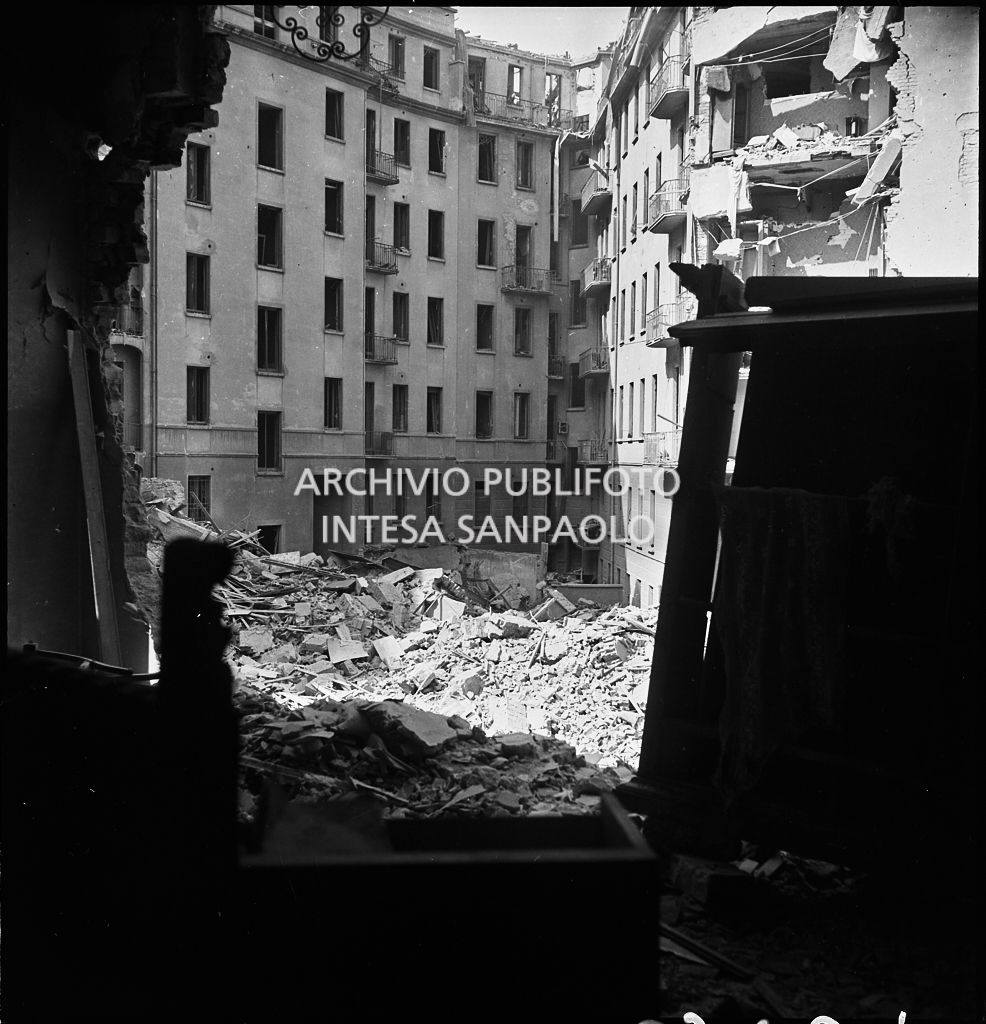 Bombardamenti. Postiglione