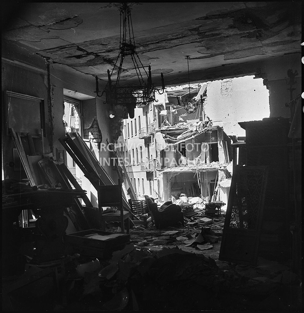 Bombardamenti. Postiglione