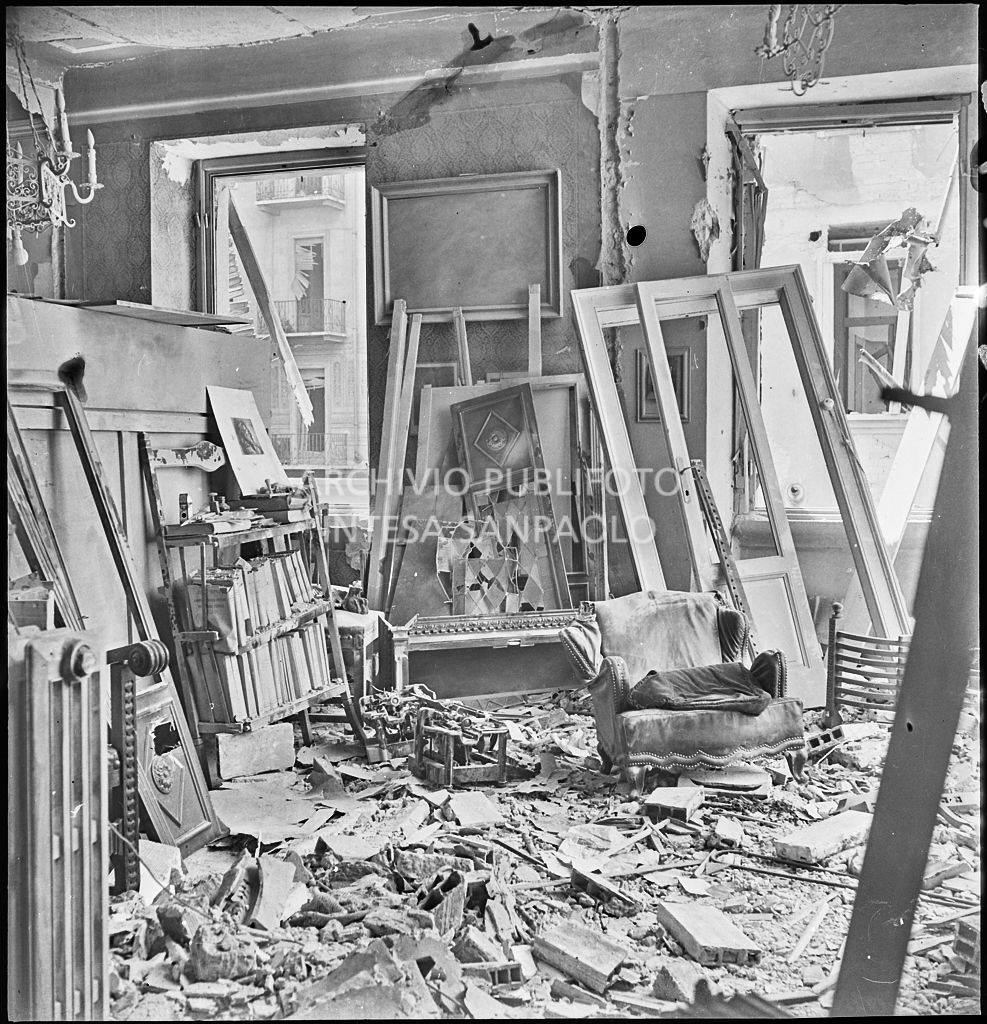 Bombardamenti. Postiglione