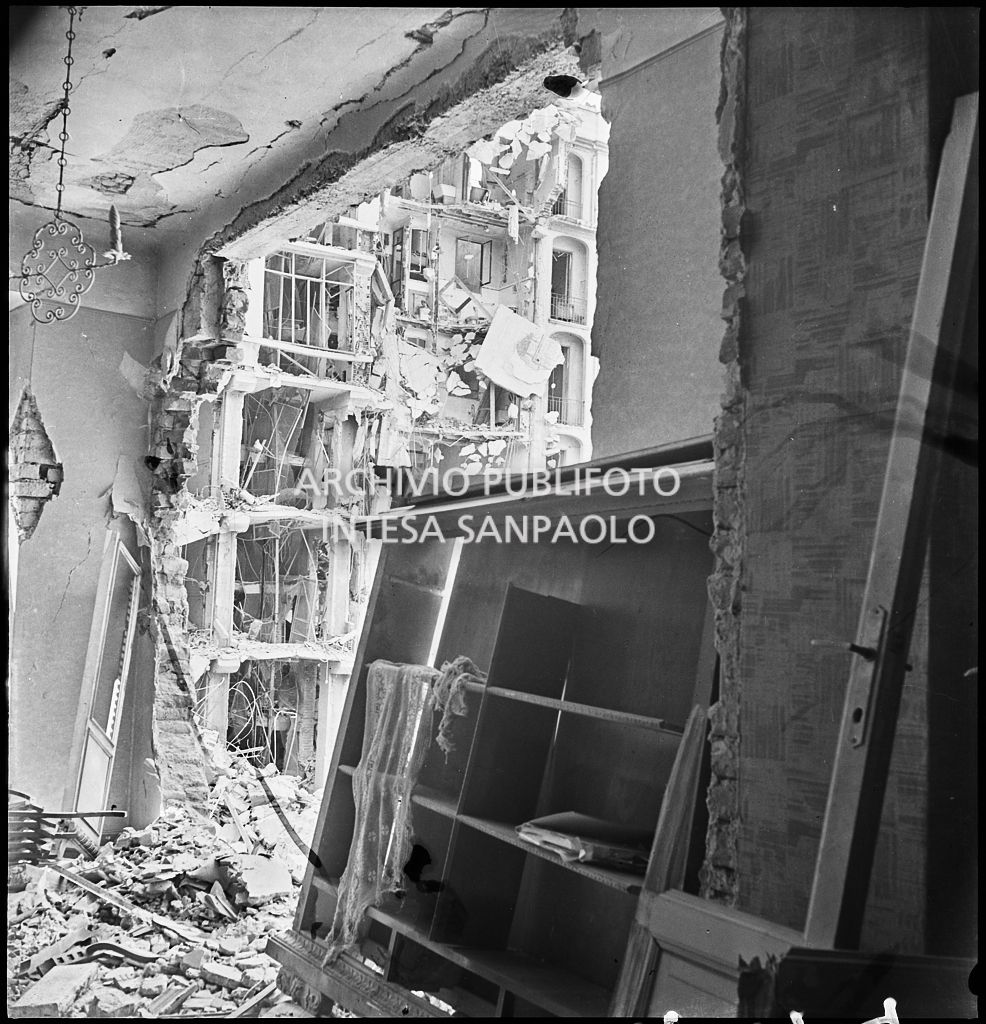 Bombardamenti. Postiglione