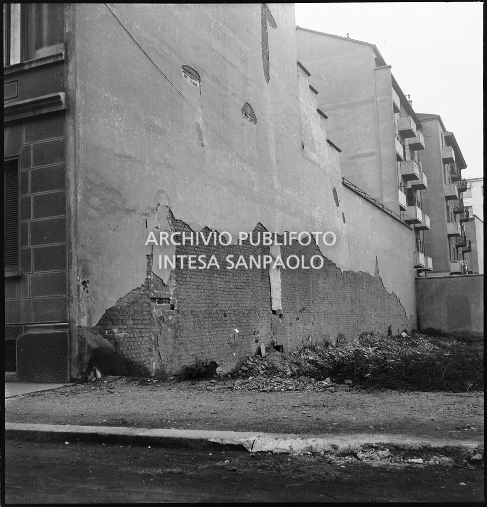 Bombardamenti. Tansini