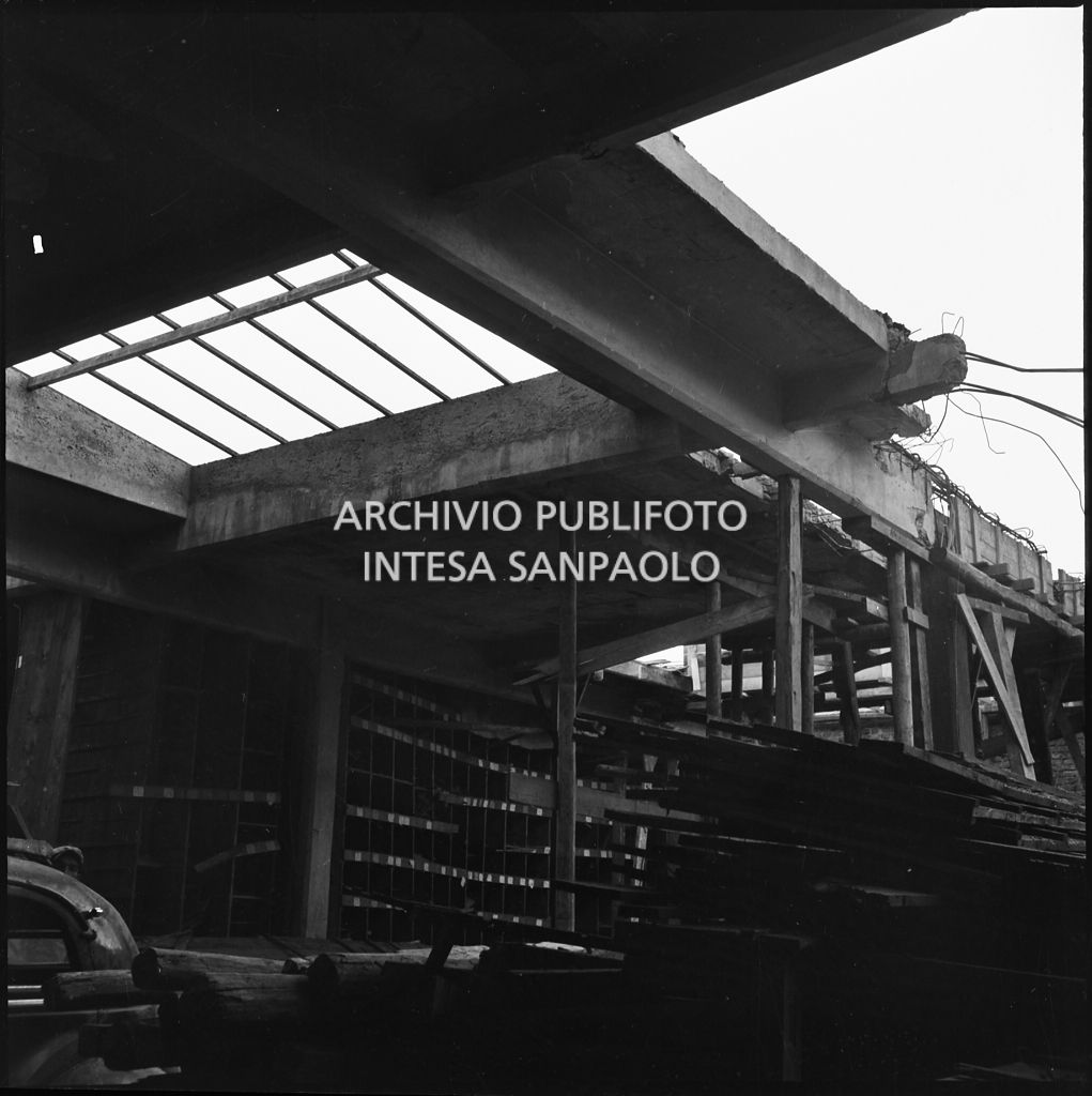 Bombardamenti. Ing. Zoberto