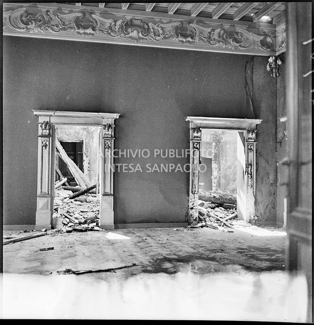 Bombardamenti. Caserma, [Via dei] Cavalieri del Santo Sepolcro