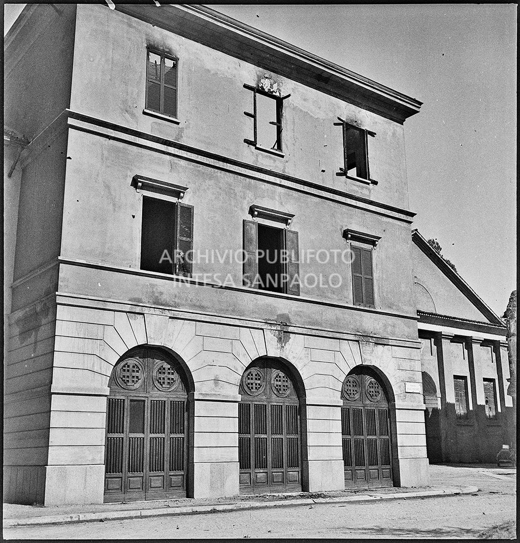 Bombardamenti. Caserma, [Via dei] Cavalieri del Santo Sepolcro