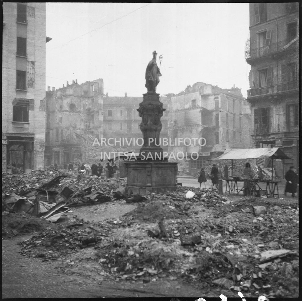 Bombardamenti. Corso Roma [corso di Porta Romana] e Via dei Pellegrini