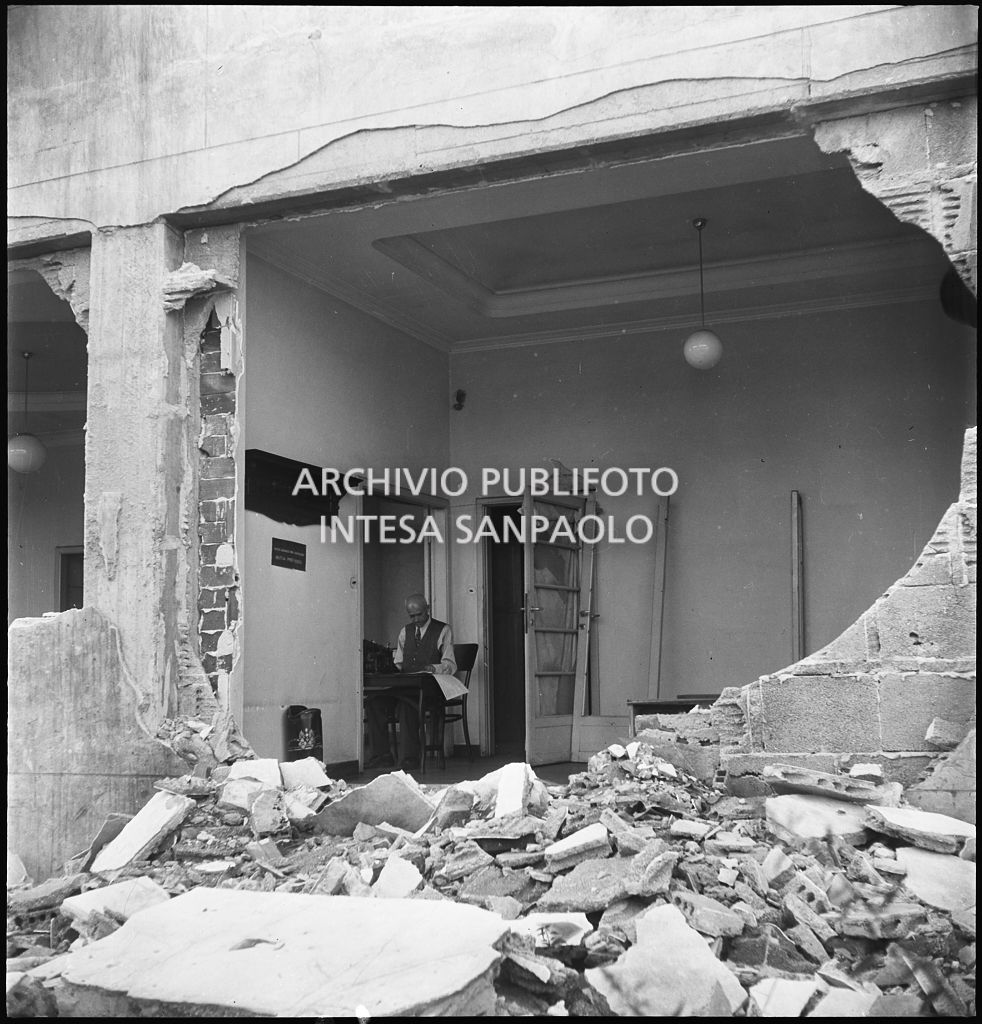 Bombardamenti. Studio senza pareti