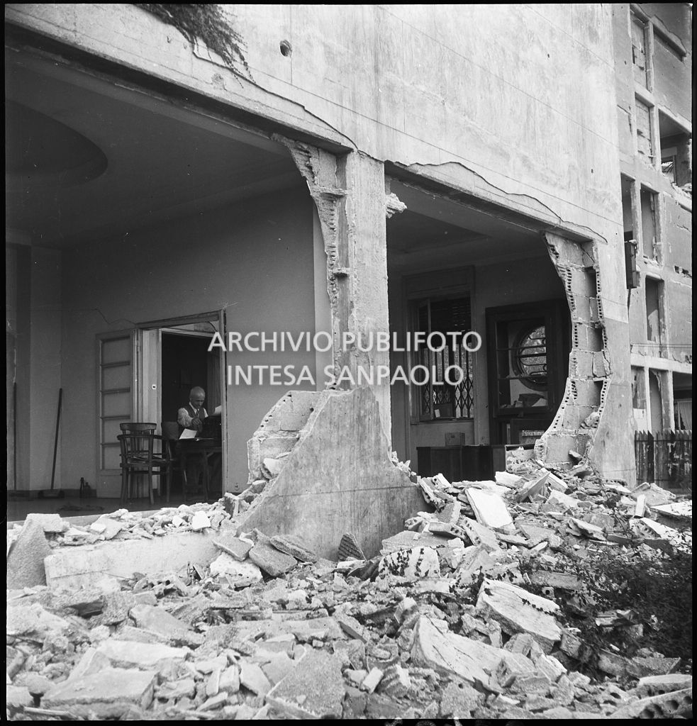 Bombardamenti. Studio senza pareti