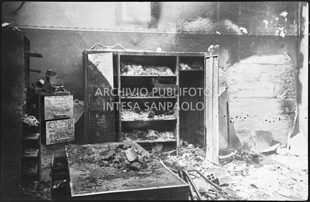 Stabilimento Fratelli Pietra, in via Pietro Gassendi a Milano, distrutto dai bombardamenti