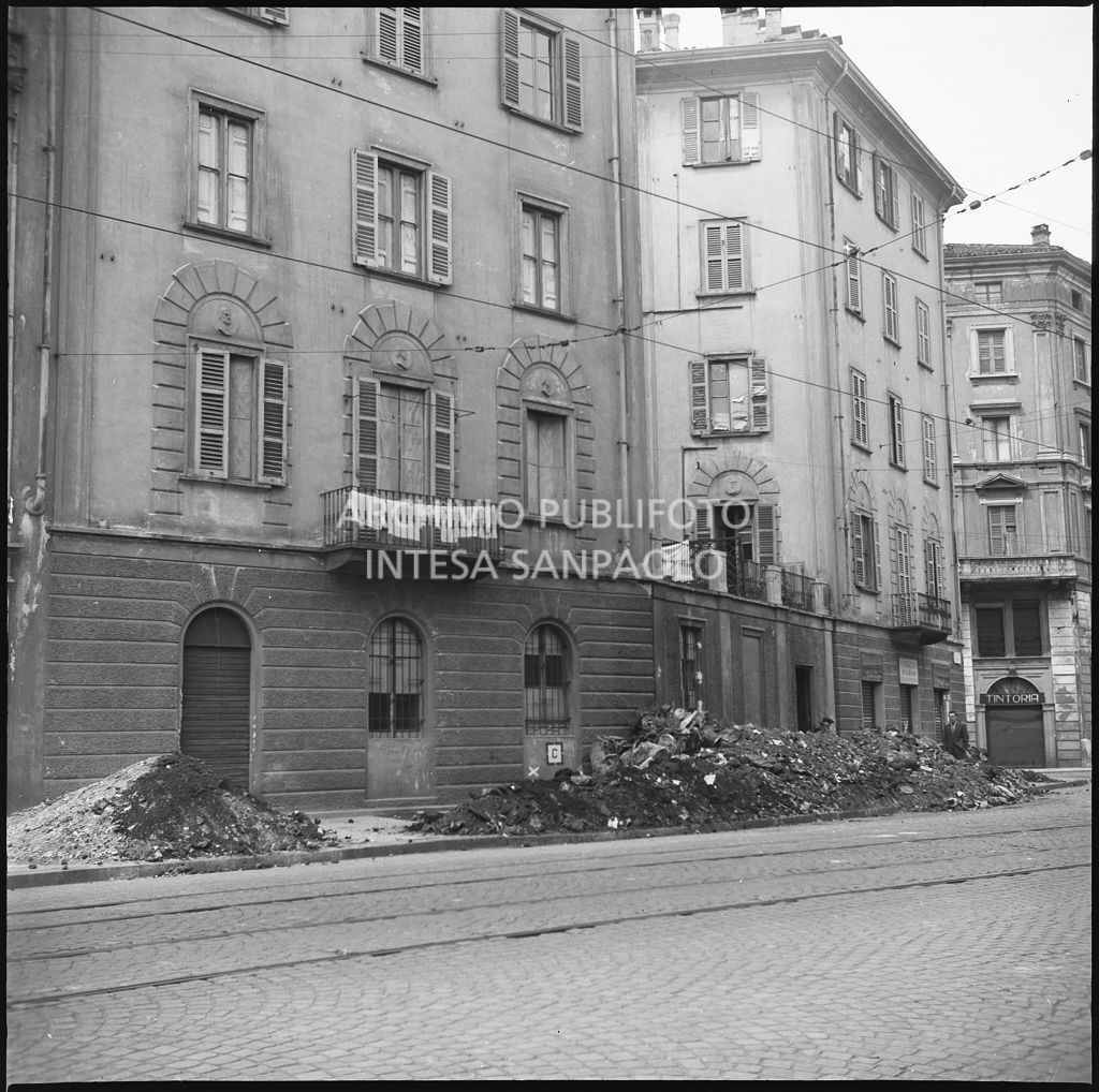 Bombardamenti. Laboratorio Soc. Anilina