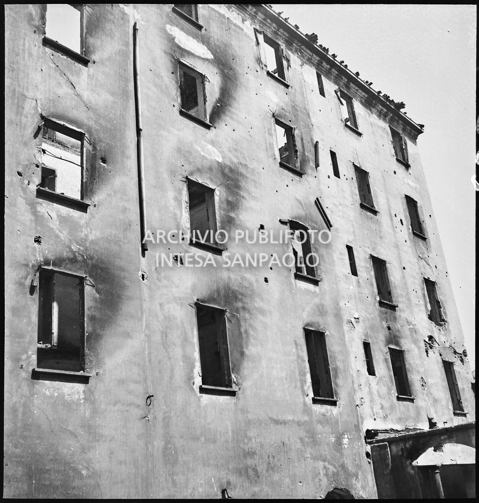 Bombardamenti. Viale Coni Zugna 43