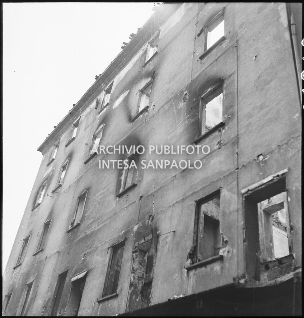 Bombardamenti. Viale Coni Zugna 43