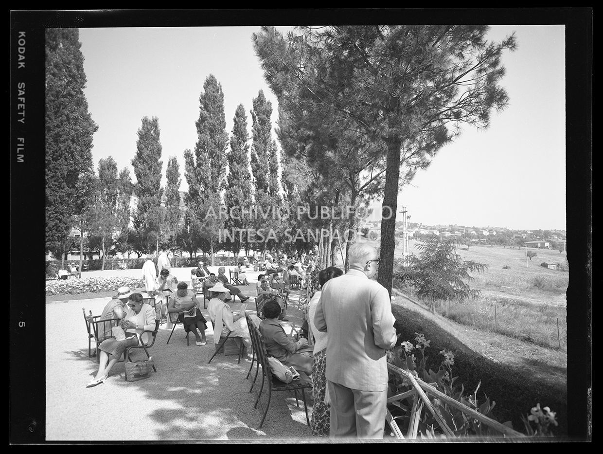 Persone nel parco<br>29723