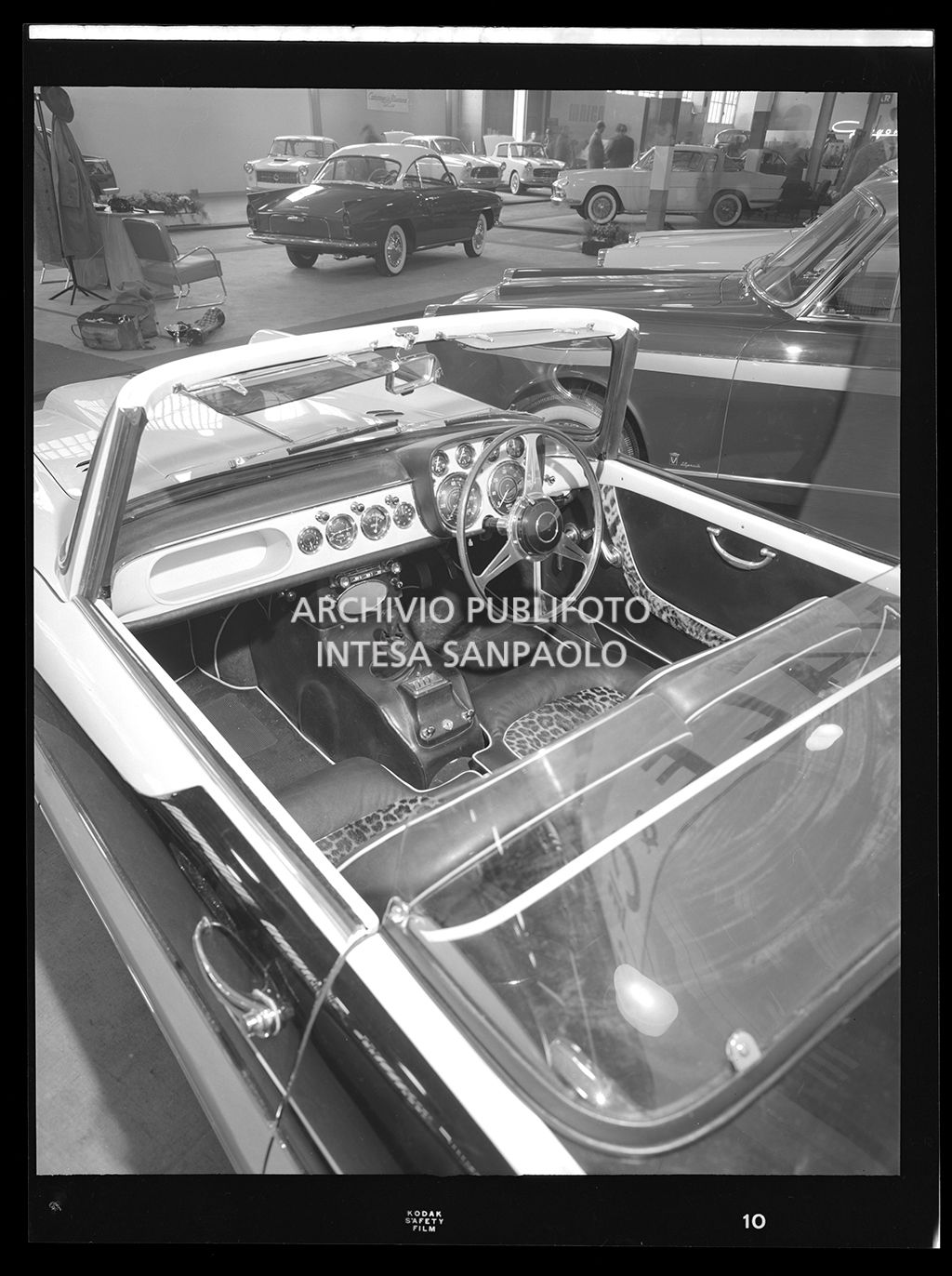 Interno di automobile<br>16211