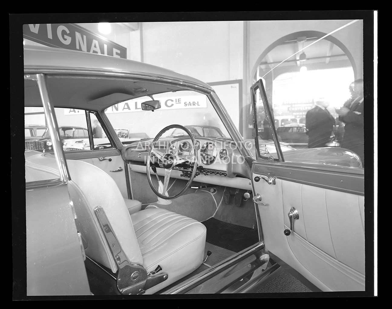 Interno di automobile<br>16238