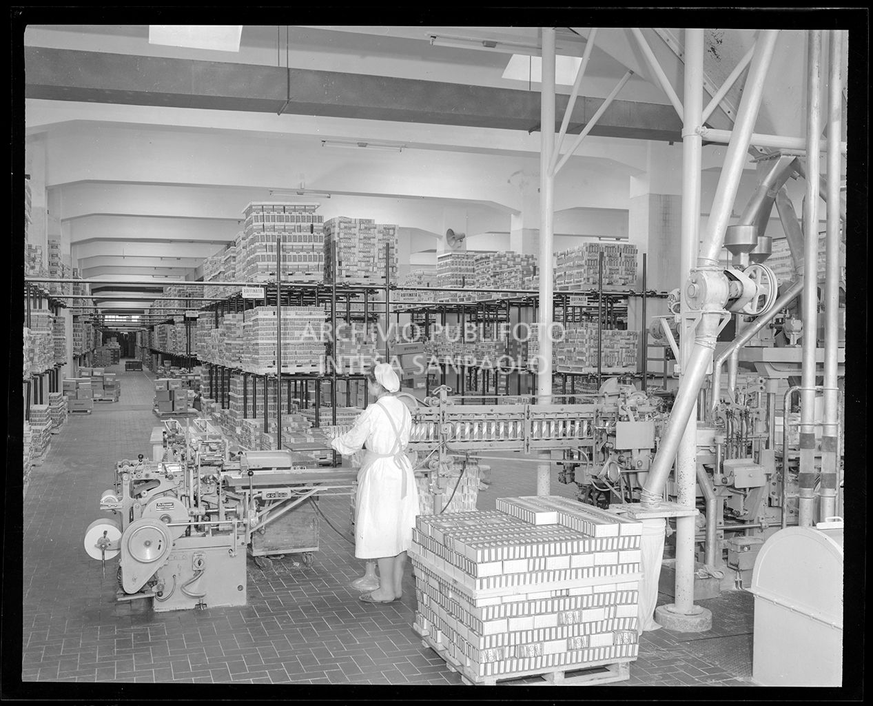 Lavoratrice al confezionamento<br>17419