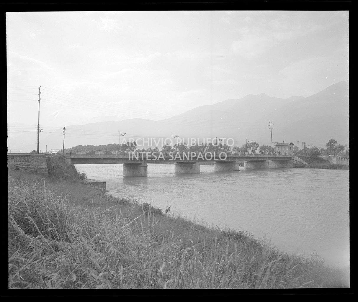 Stesso ponte degli scatti 19305, 19308, 19316, 19317, 19319<br>19315