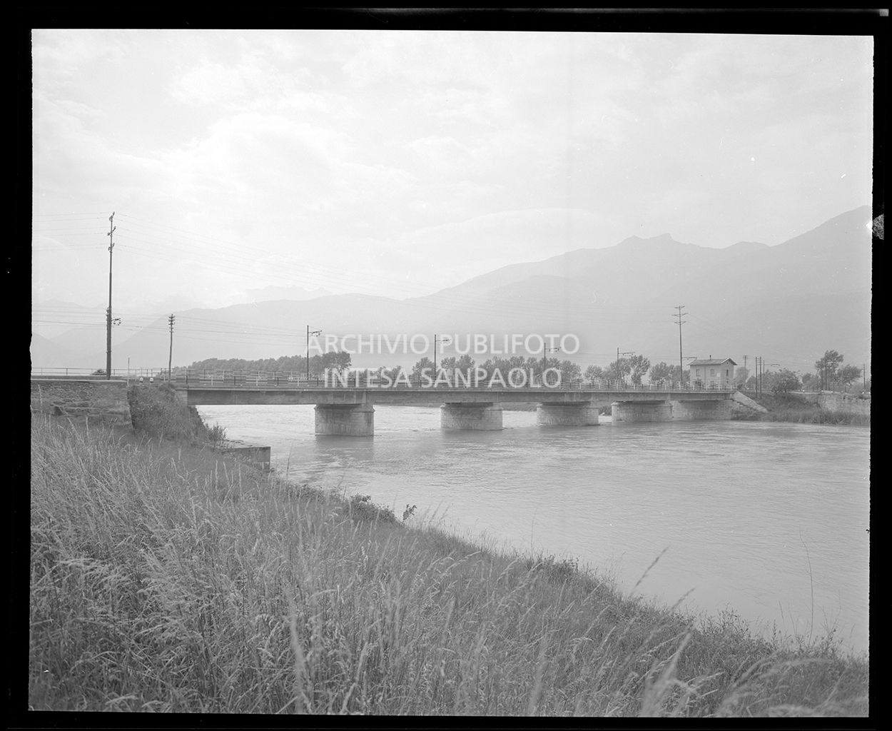 Stesso ponte degli scatti 19305, 19308, 19315, 19316<br>19317