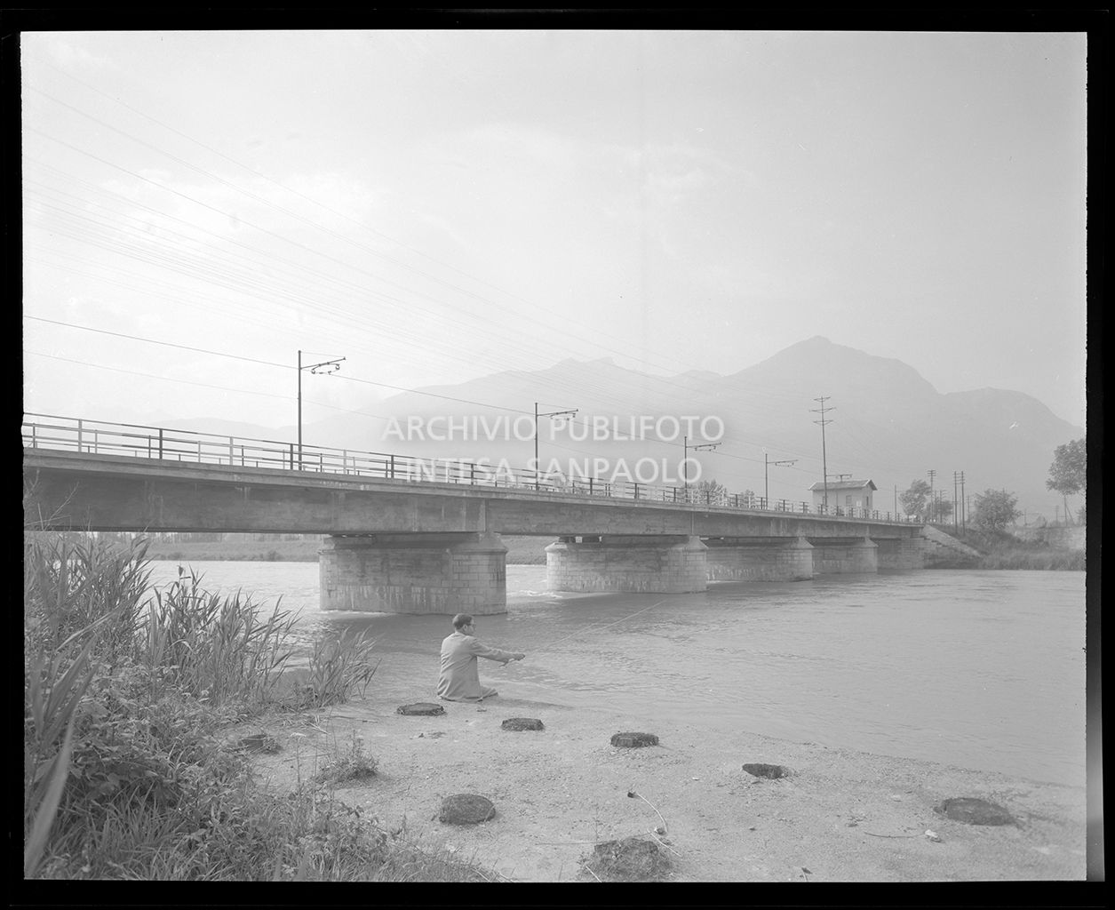 Stesso soggetto degli scatti 19305, 19308, 19315, 19316, 19317<br>19319