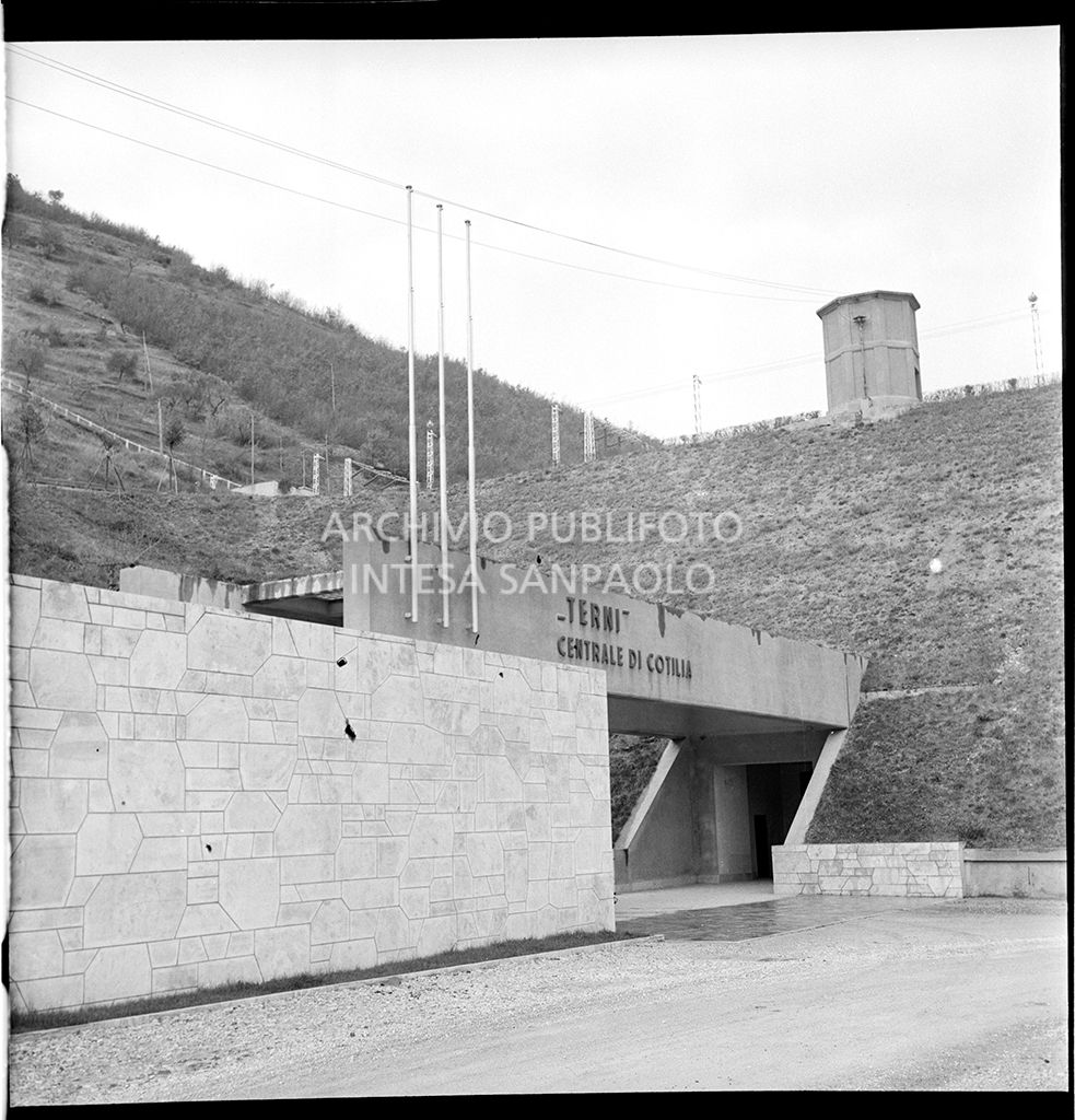 Ingresso con iscrizione "Terni - Centrale di Cotilla"<br>2587